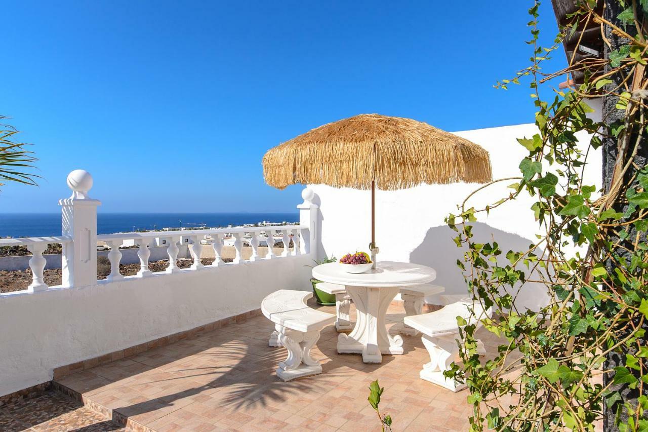 Hearth Away From House. Breia Villa Puerto del Carmen  Eksteriør bilde